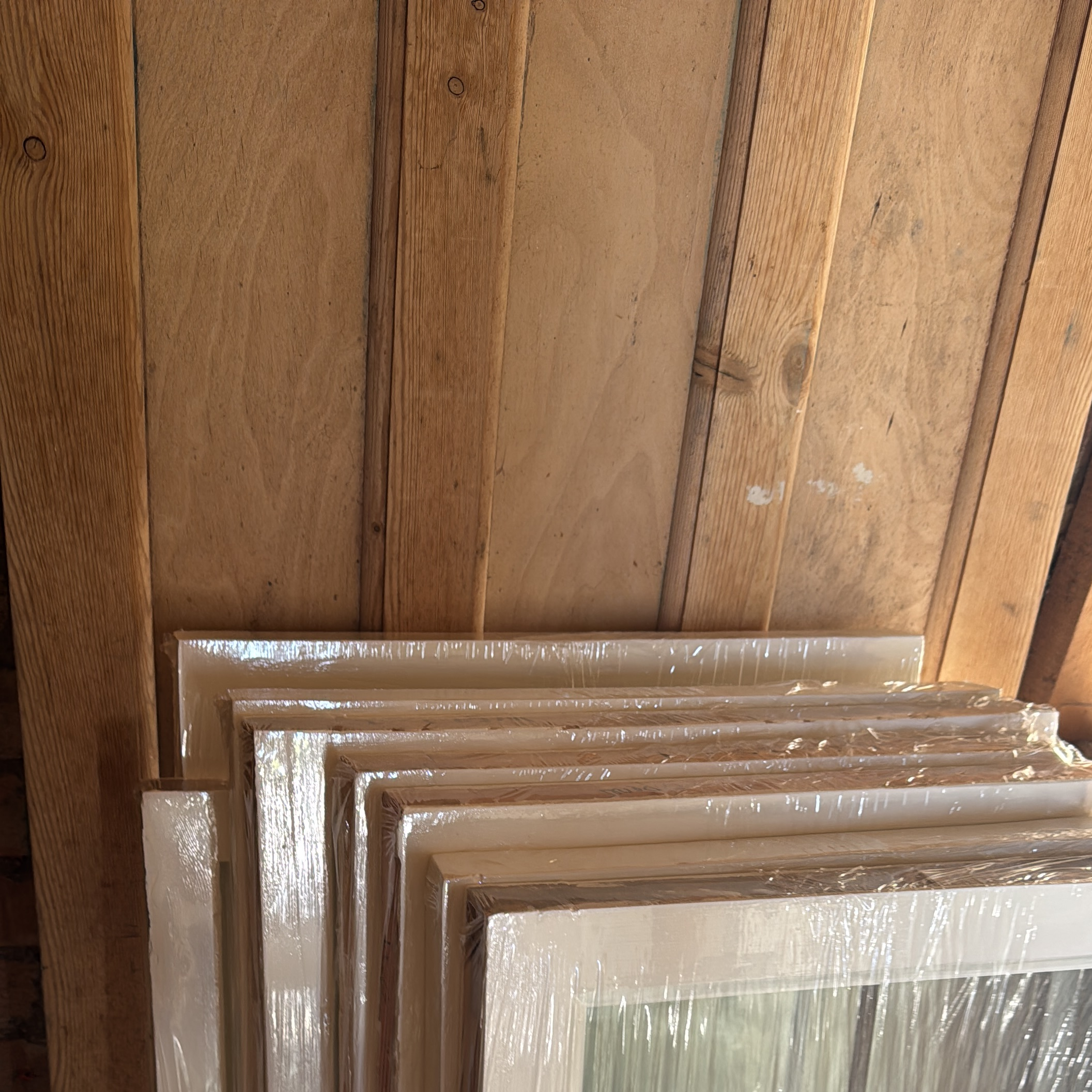 Workshop pre-painting of windows and doors